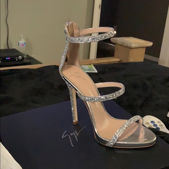 Giuseppe zanotti - Picture 2 of 8